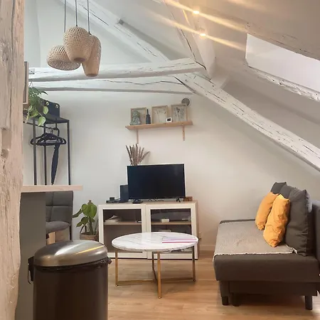 Super Duplex 2 Pas De Notre Dame De פריז